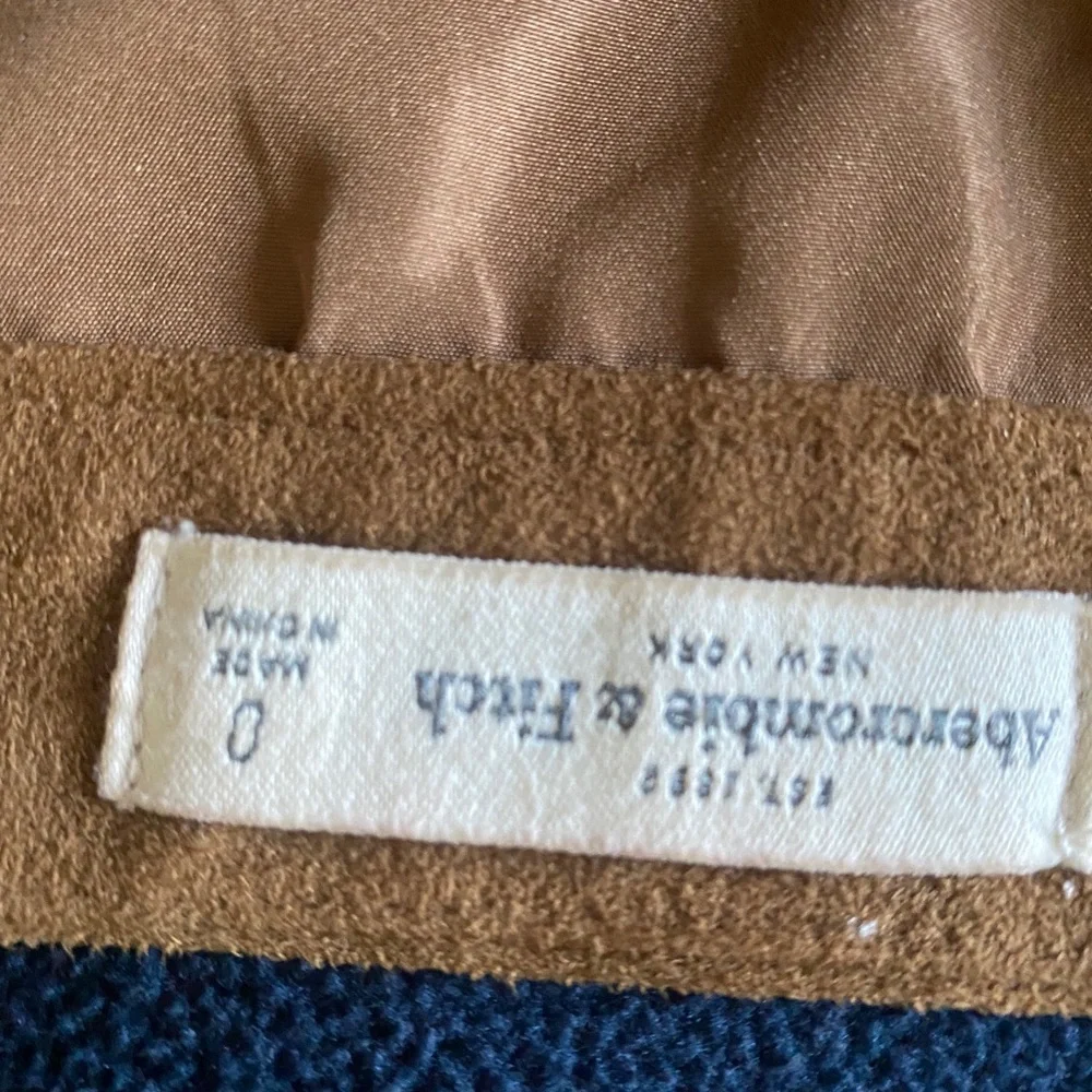 A&F microsuede skirt excellent condition - Picture 2 of 6